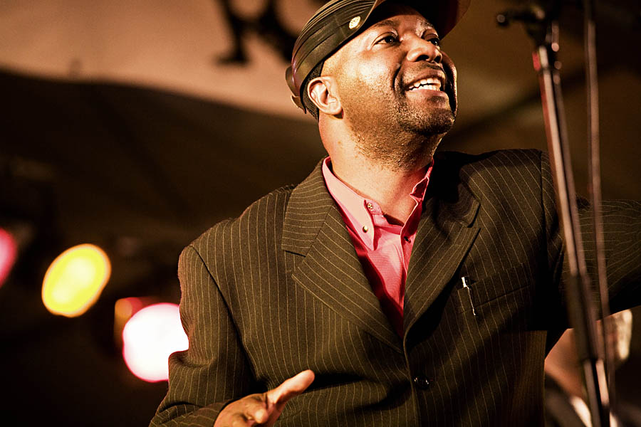  Ballou Canta   Luciana with the Pool Malebo Orchestra